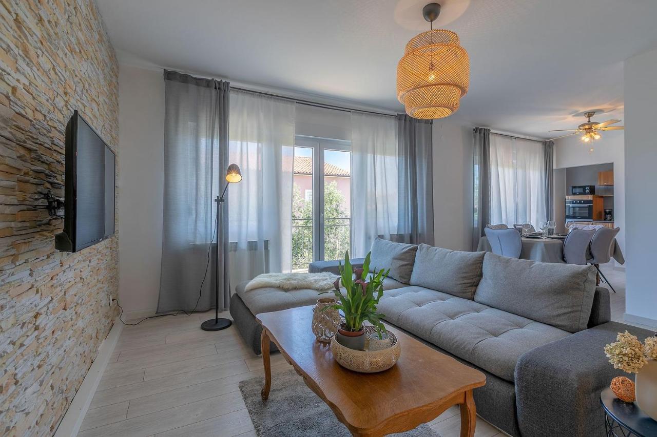 Premium 100M2 Sea View Apartment Ližnjan Buitenkant foto