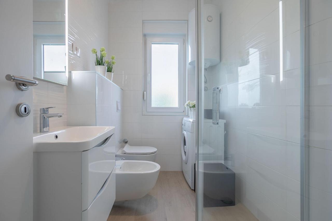 Premium 100M2 Sea View Apartment Ližnjan Buitenkant foto